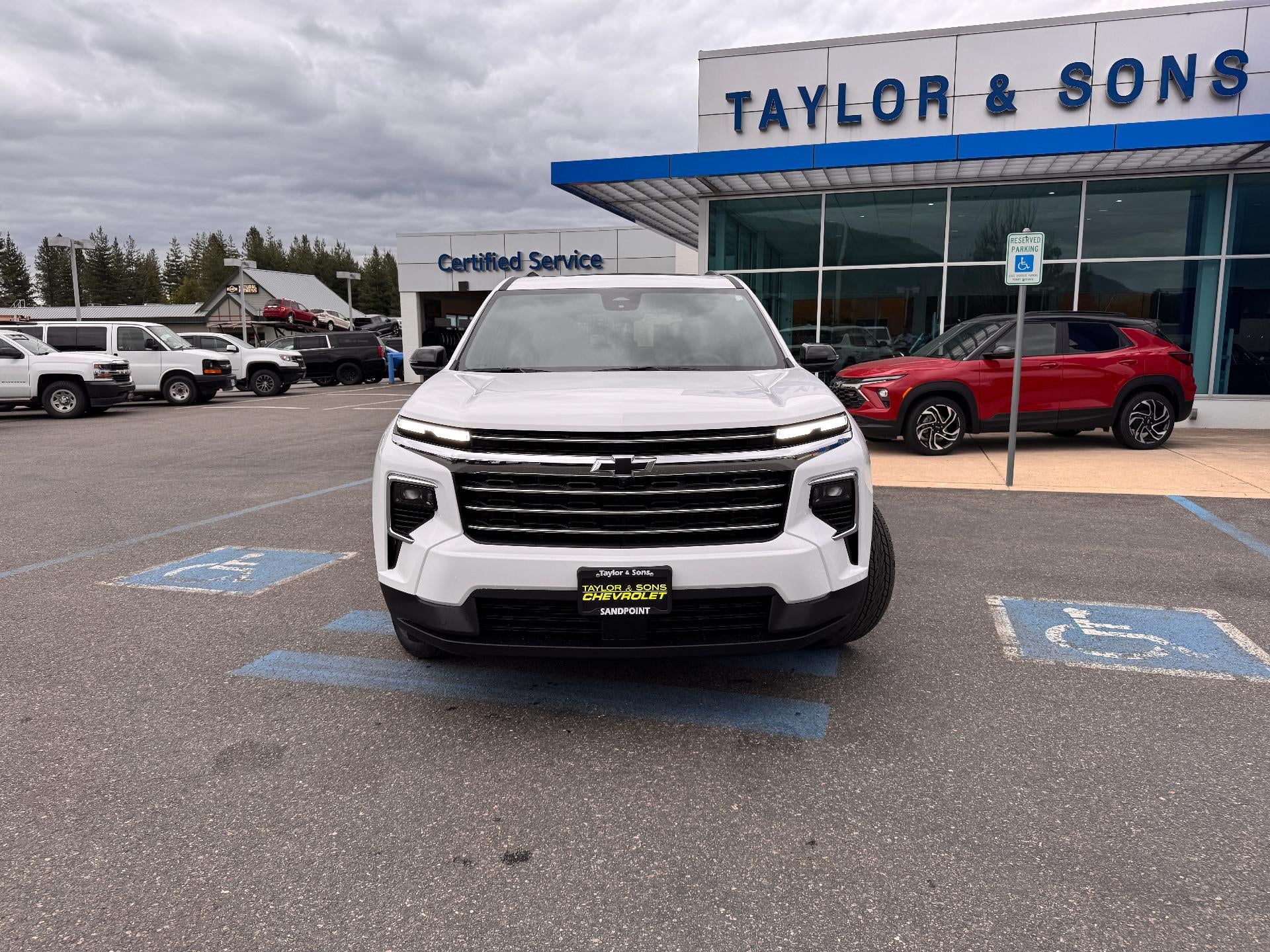 2026 Chevrolet Traverse — side profile view
