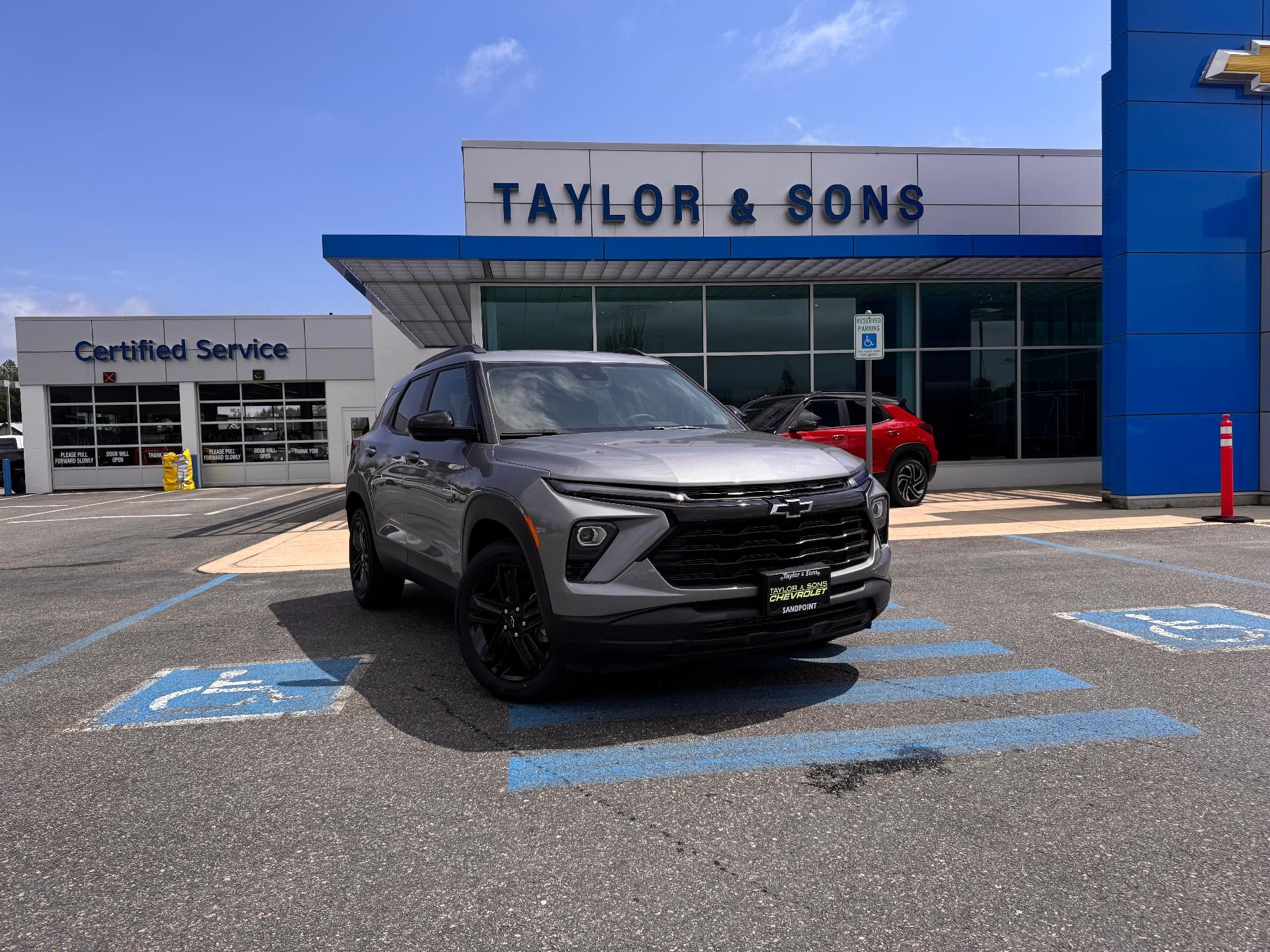 2026 Chevrolet Trailblazer LT / ALL WHEEL DRIVE / HEATED SEATS / MIDNIGHT PCKG / SAFETY PCKG in Sterling Gray Metallic — front...
